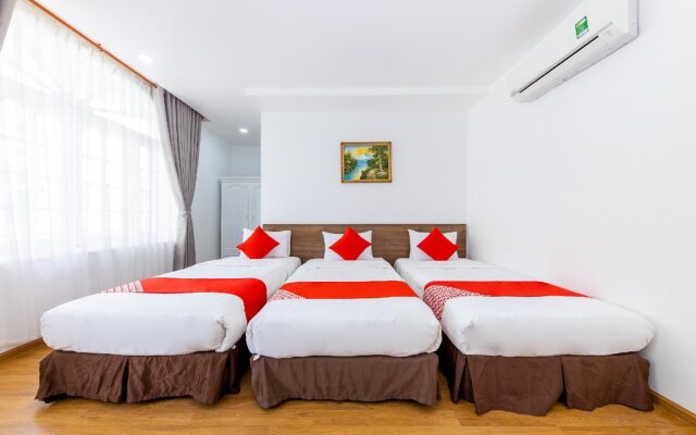 Homey Hotel