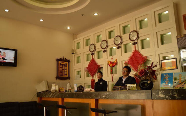 Pebble Hotel (Shanghai New International Expo Center Longyang Road Metro Station)