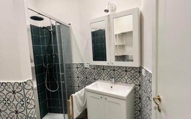 Brand new apartment with seaview & private parking