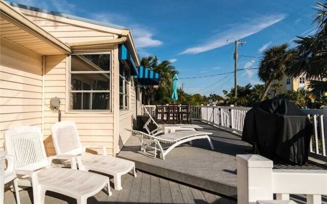 Anna Cabana Beach House by RedAwning