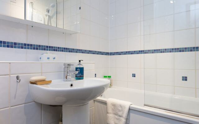 1 Bedroom Flat In Canary Wharf