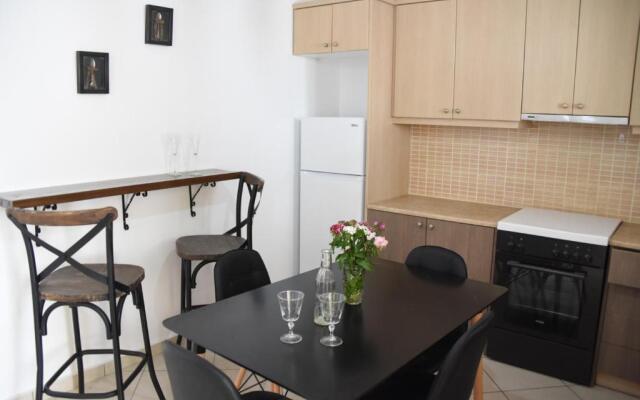 Little Yard Studios & Apartments #2