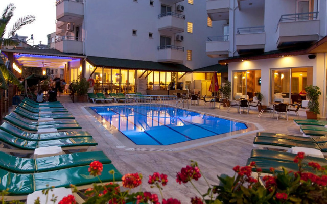 Remi Hotel