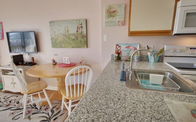 Raffles 303 - 1 Br Condo