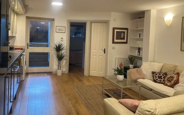 Charming 2bedroom flat in Shepherds Bush