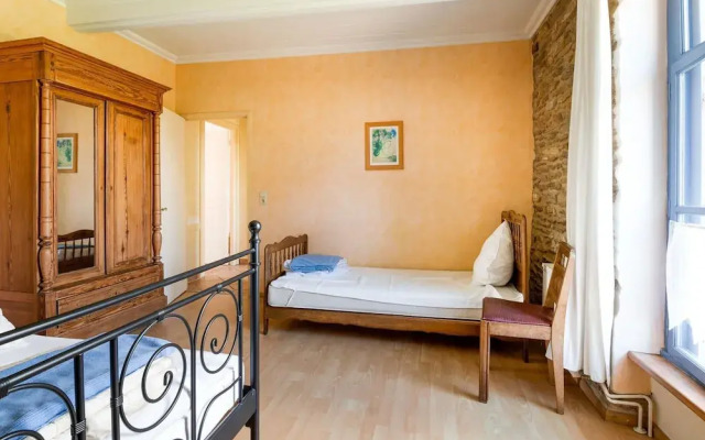 Luxurious Mansion in Castle Grounds in Lantheuil