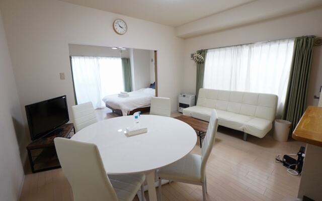 IK Minami6Jo Residence 1003