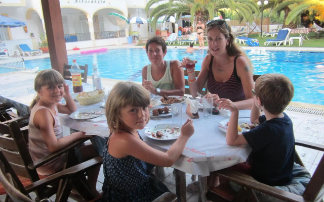 Marylin Apartments Corfu