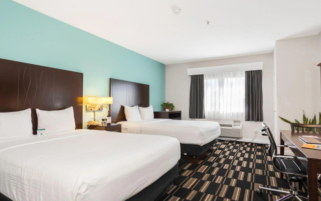 The Hotel Oceanside