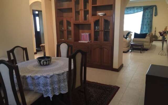 Villa Ayodele