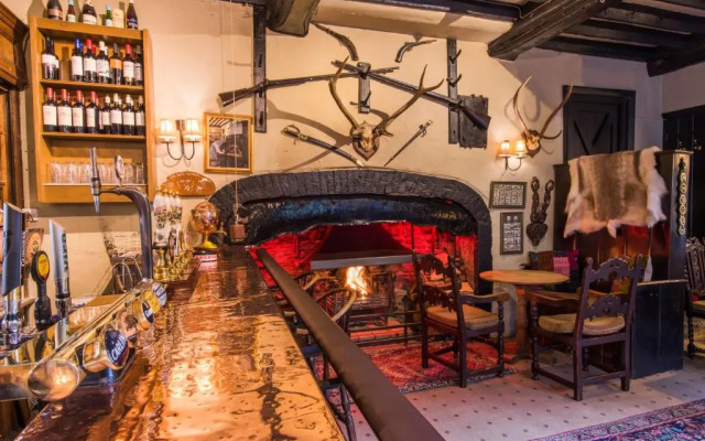 Luttrell Arms Hotel