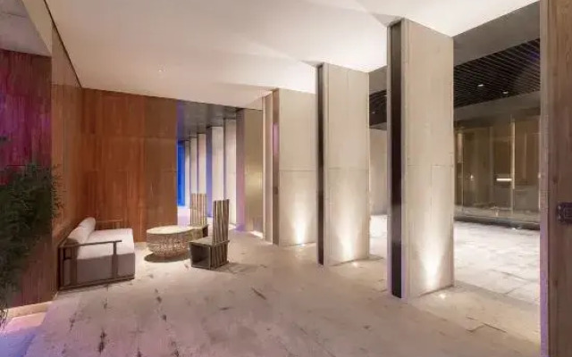 Nanjing Olympic Sports Expo Center UEASY Hotel