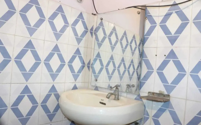 Hotel Ambika Palace