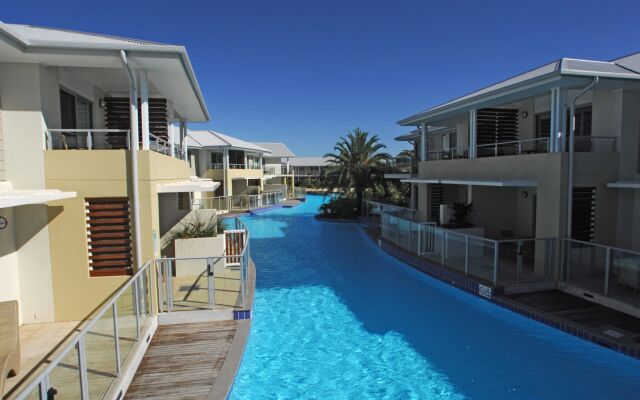 Pacific Blue Apartment 139, 265 Sandy Point Road