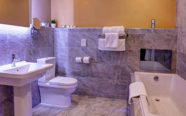 Rogerthorpe Manor Hotel