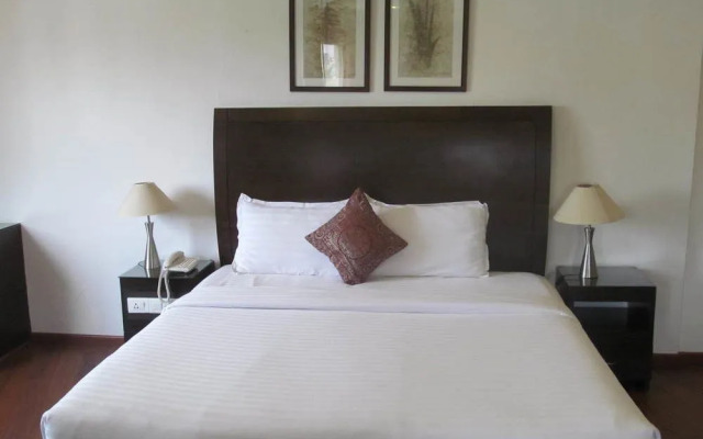 Shilton Residence Hotel