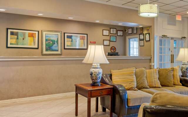 Days Inn by Wyndham Hinesville Near Fort Stewart