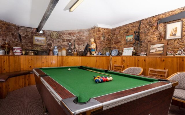 Summerhill Hotel