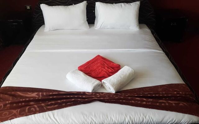 Rey Hotel & Restorant