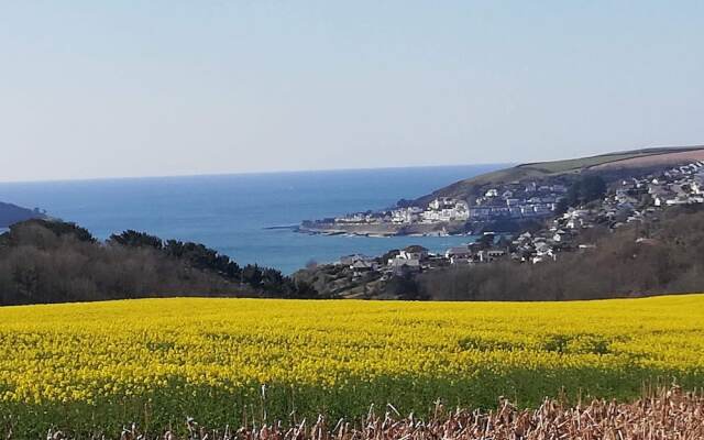 Orchard View Yurt Just Outside Looe