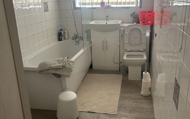 Manchester, Levenshulme, Entire House, Sleeps 7max