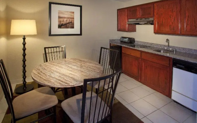 Red Lion Inn & Suites Kent Seattle Area