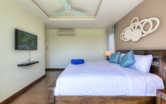 Villa Andy with pool and 800 m away from beach