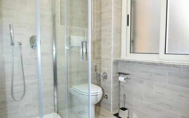 Unique Luxury Apartment and Rooms