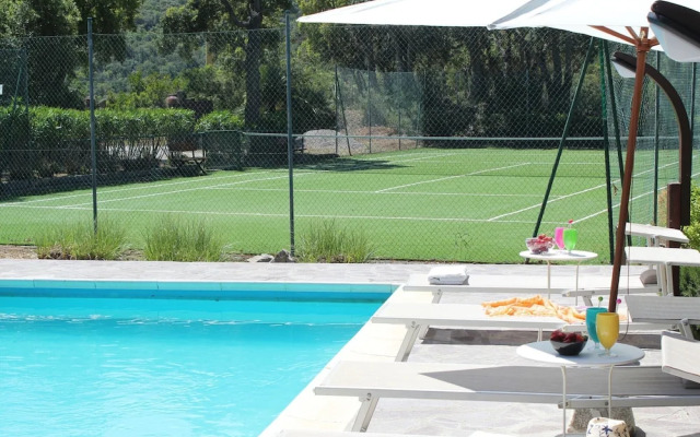 Belvilla by OYO Villa Alexa