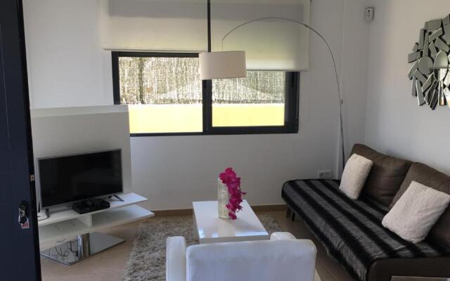 Adosado en 1ª linea del mar