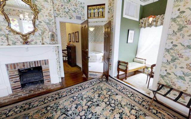 Hanna House Bed & Breakfast