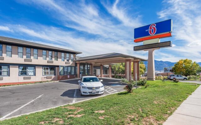 Motel 6 Richfield, UT