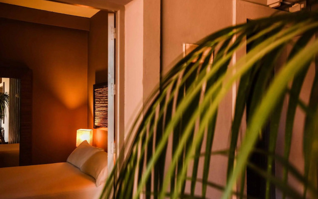 Chillout Hotel Tres Mares