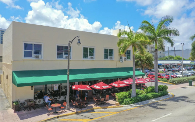 Norman's Hotel and Dining