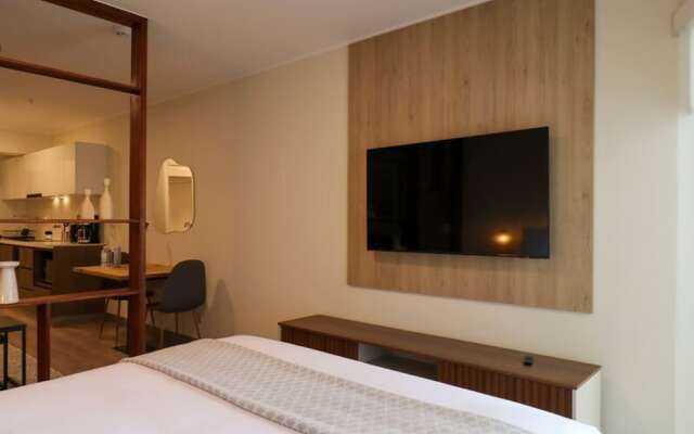 w Modern Loft With Balcony in Barranco