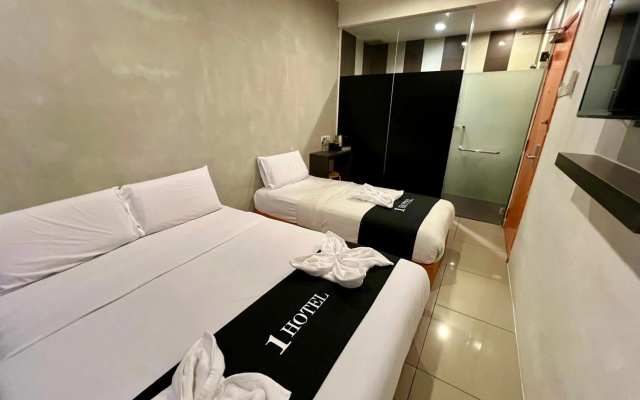 1 Hotel Taman Connaught
