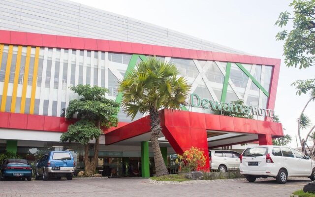 Dewarna Hotel & Convention