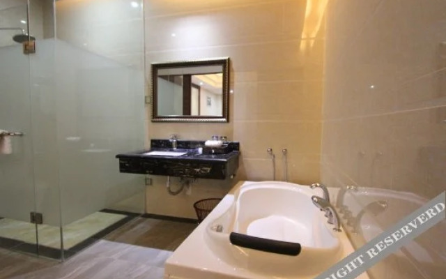 Weili Holiday Hotel (Xinyi Yuegui Road)