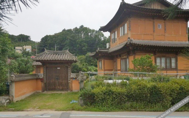 Yangpyeong Jangsu Village Hanok Stay