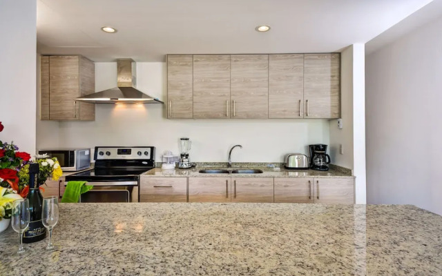 Atthakan 3 bedroom apartment sleeps 10