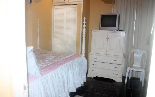 Dream Vacation ST Catherine Jamaica