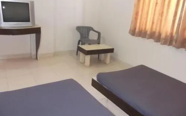 Kailash Lodging