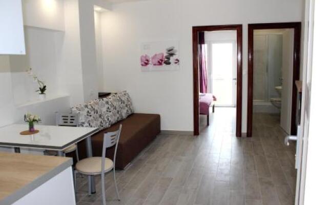 Apartments Adria