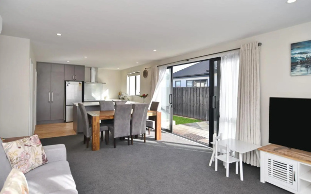 Thomas Townhouse - Christchurch Holiday Homes – Guest Rooms – Christchurch