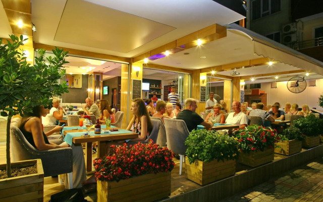 Magi Apart Hotel