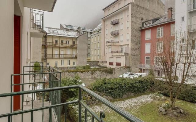 Appartement Cauterets, 2 Pièces, 4 Personnes - Fr-1-401-109