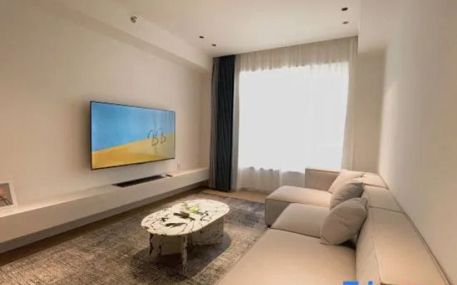 Shanghai Z·Home Homestay (Riyueguang Bojue Ju Branch)