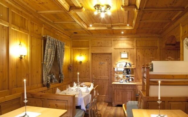 Hotel Jolanda
