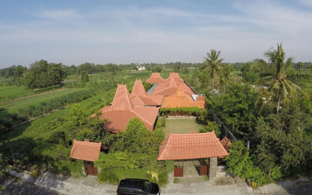 Joglo Ayem Tentrem