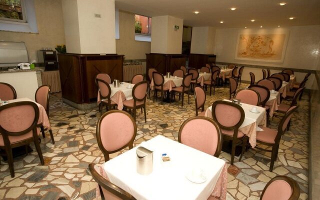 Hotel Domus Aventina